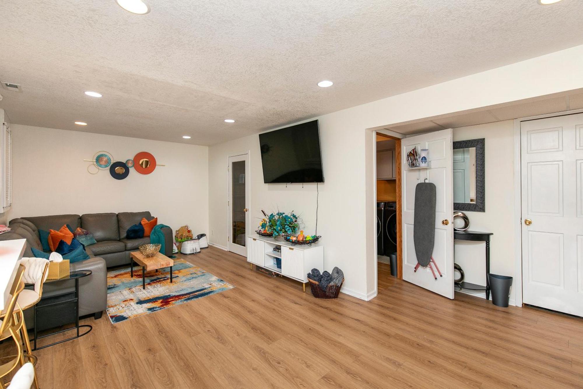 Family Friendly Home Close To Airport And Downtown Ντε Μόιν Εξωτερικό φωτογραφία